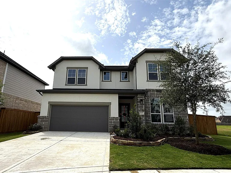 26127 Mossy Greens Dr — Photo 1