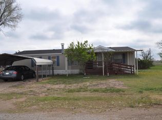 111 S Plains Ave, Happy, TX 79042