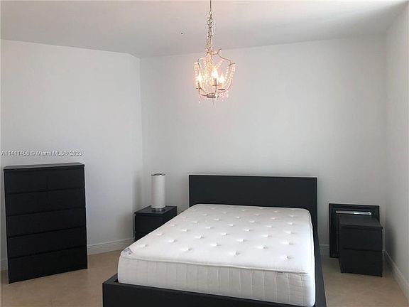 4th image of 350 N Miami Ave #1811