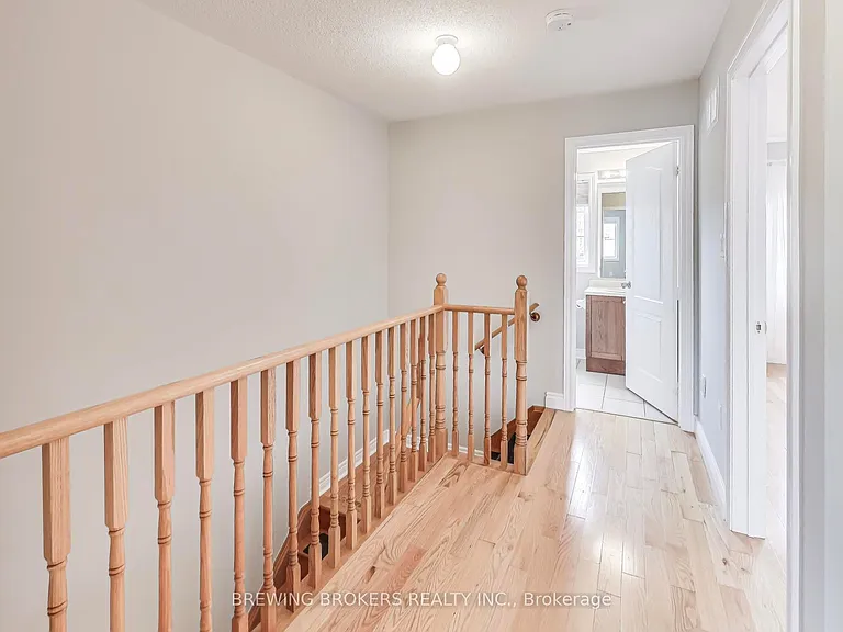 33 Pearcey Cres — Photo 17
