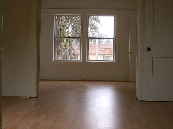 5th image of 51 Rose Ave APT 12