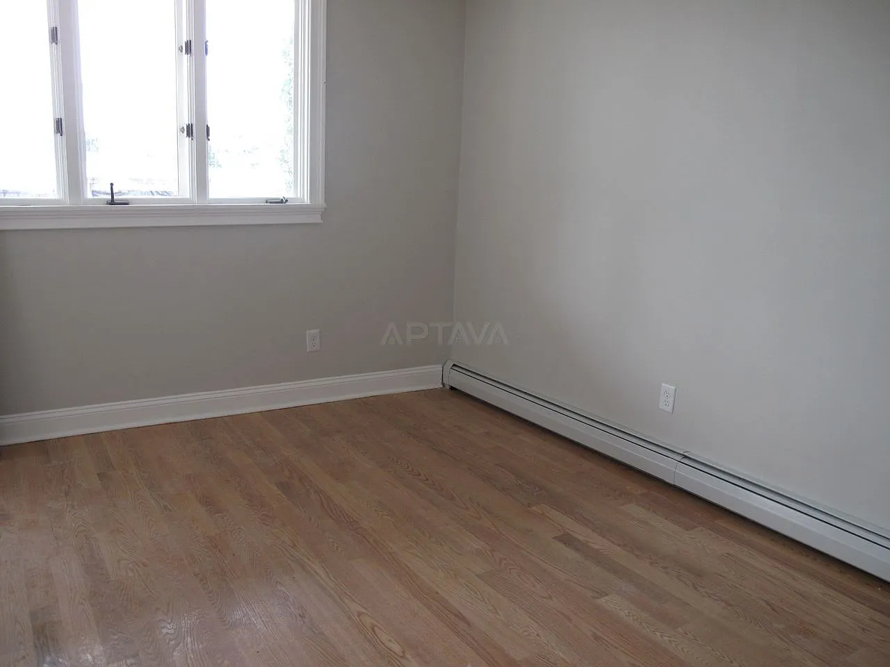 3 bed, $3,900 — Photo 1