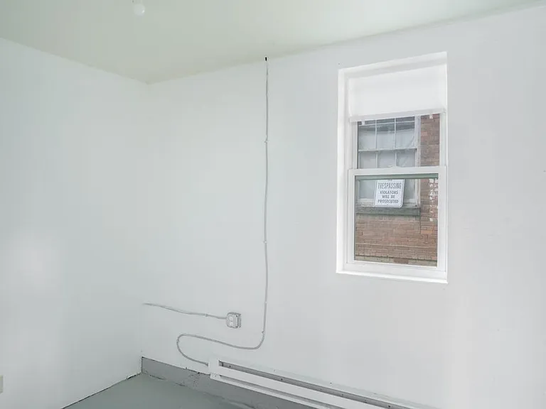 825 Columbia St — Photo 5