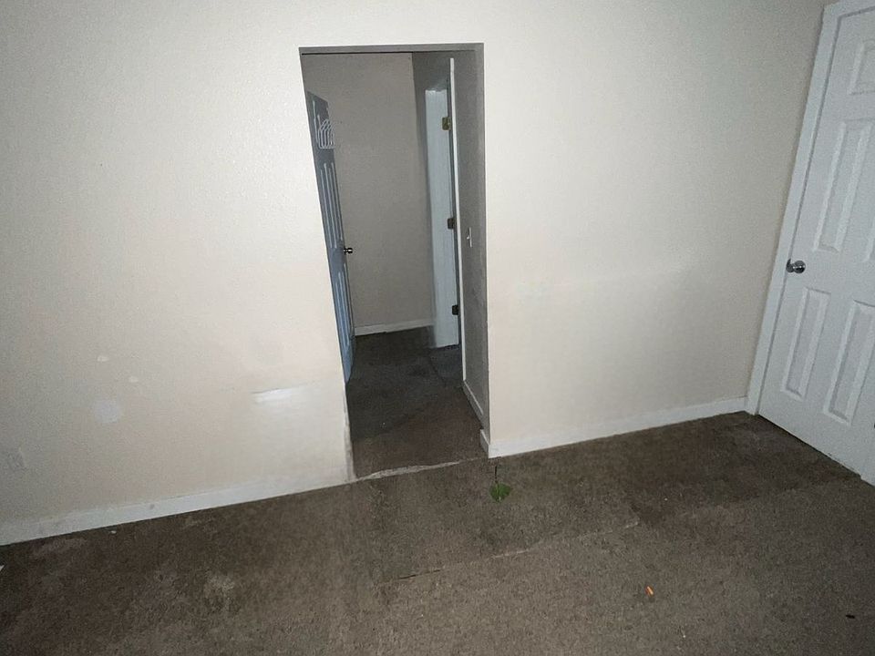 2nd image of 220 W 4th St #1