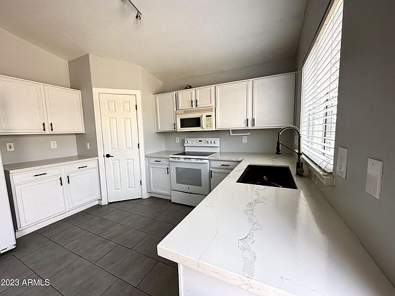 4th image of 11130 W HEATHERBRAE Drive