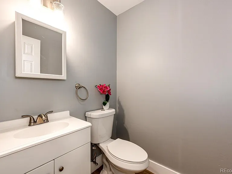 2324 Federal Blvd #A — Photo 12