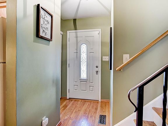 3rd image of 1531 Lexdale Dr