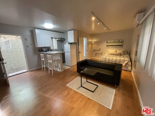 2128 N Beverly Glen Blvd #2, Los Angeles, CA 90077