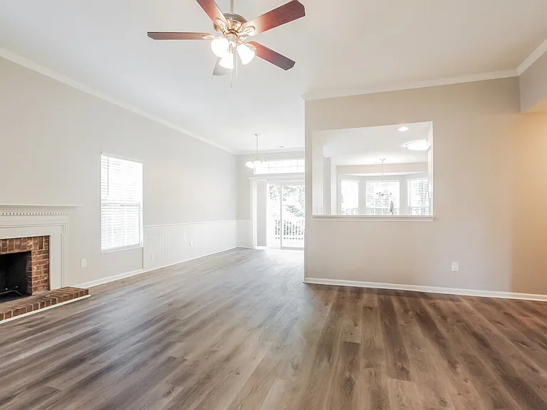 9233 Oren Thompson Rd — Photo 4