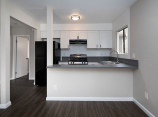 2266 Via Blanca APT B, Oceanside, CA 92054