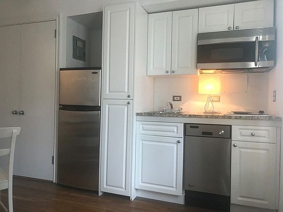 4th image of 5 Tudor City Pl APT 2021