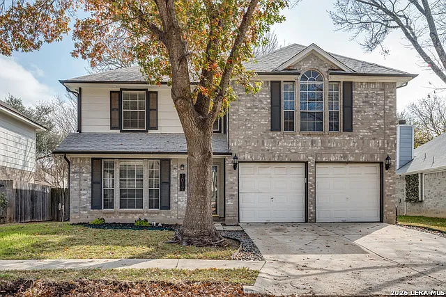 4 bed, 2.5 bath, 2499 sqft, $2,250 — Photo 2