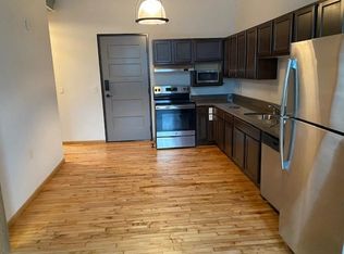 224 W Washington St APT 407, Milwaukee, WI 53204