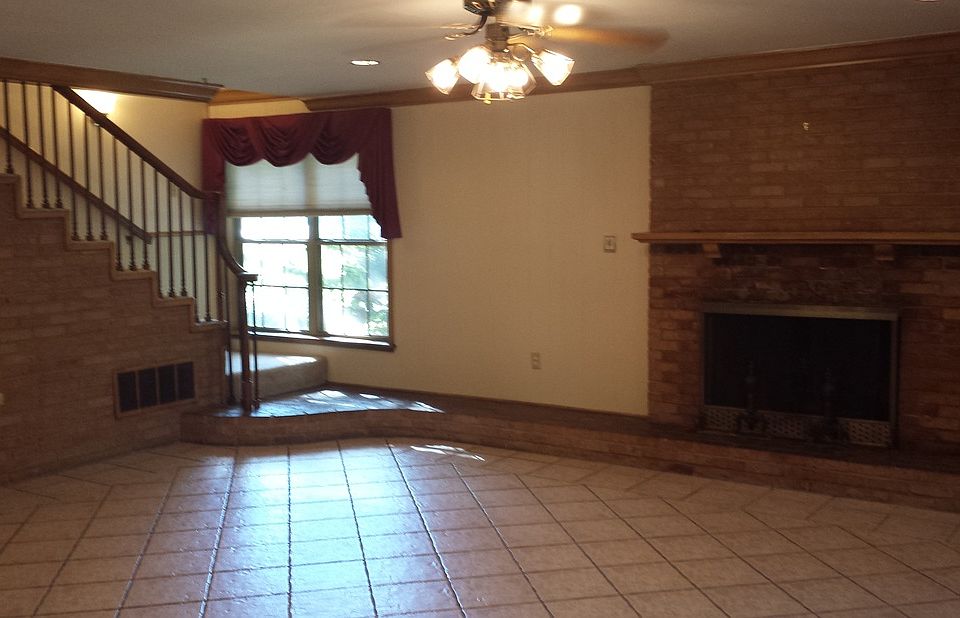 1st image of 2110 Sterling Dr