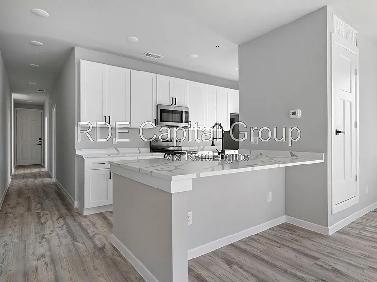 948 S Corinth Street Rd #1 — Photo 38