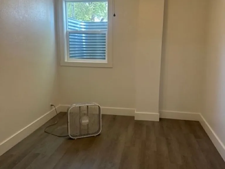 2623 E Boone Ave — Photo 12
