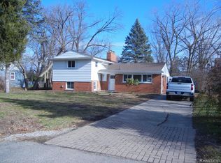 15978 Merriman Rd, Livonia, MI 48154
