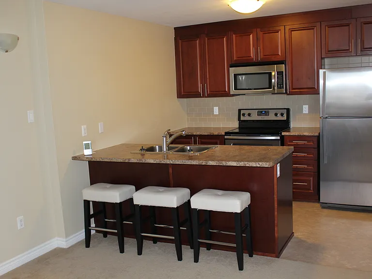 137 Harthill Way #H — Photo 2