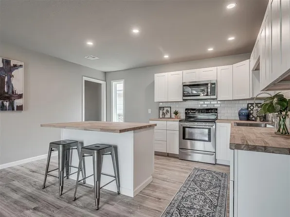 801 NW 113th St, Oklahoma City, OK 73114