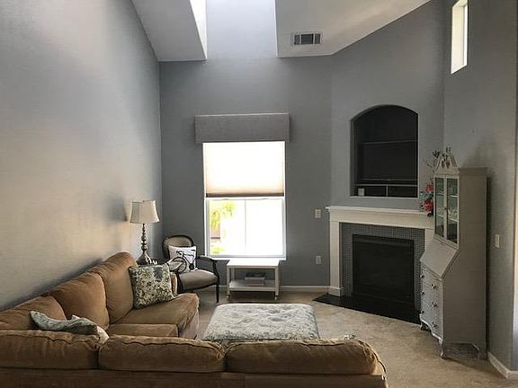 2nd image of 5556 Tares Cir