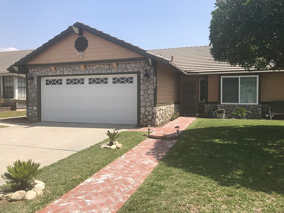 2nd image of 877 N Lancewood Ave