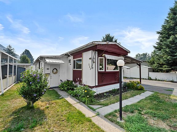 2nd image of 2401 Ord Rd #123