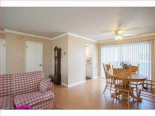 4th image of 212 Alden St