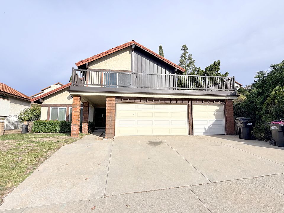 1st image of 1600 El Camino Dr