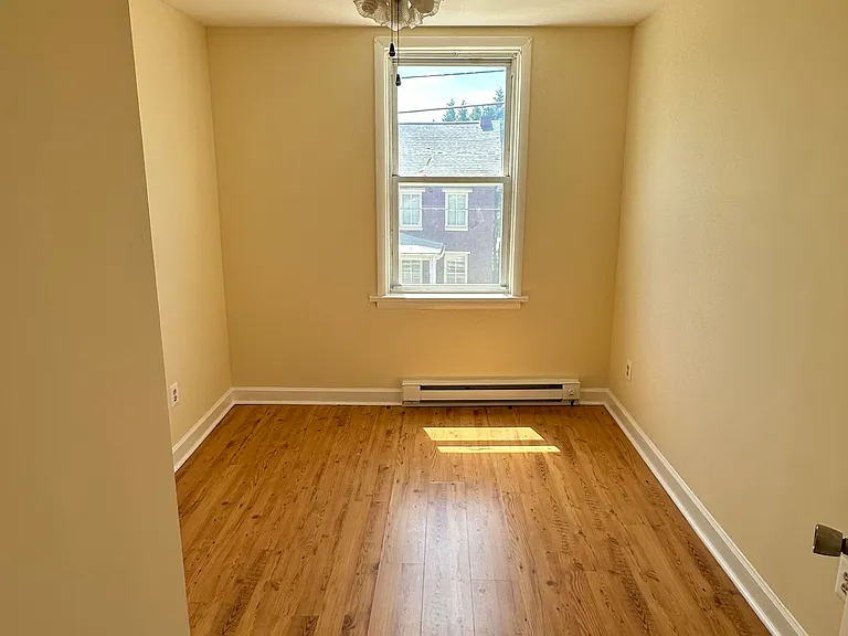 417 Main St #3 — Photo 6