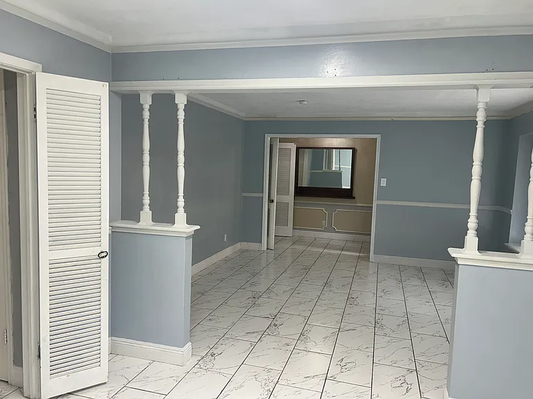 1006 Caspian Ln — Photo 3