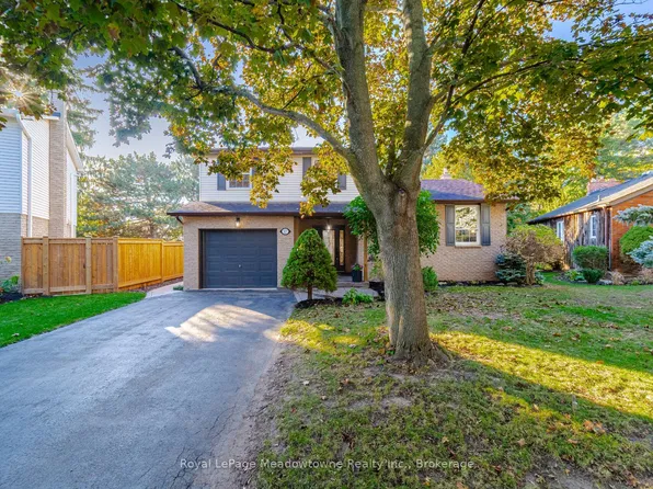 322 Kingsway Pl, Milton, ON L9T 4C8