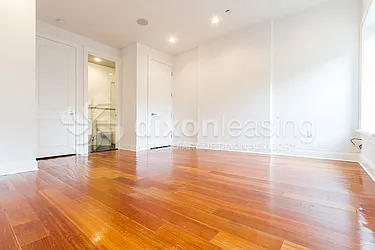 Rented by Dixon Advisory USA Inc.