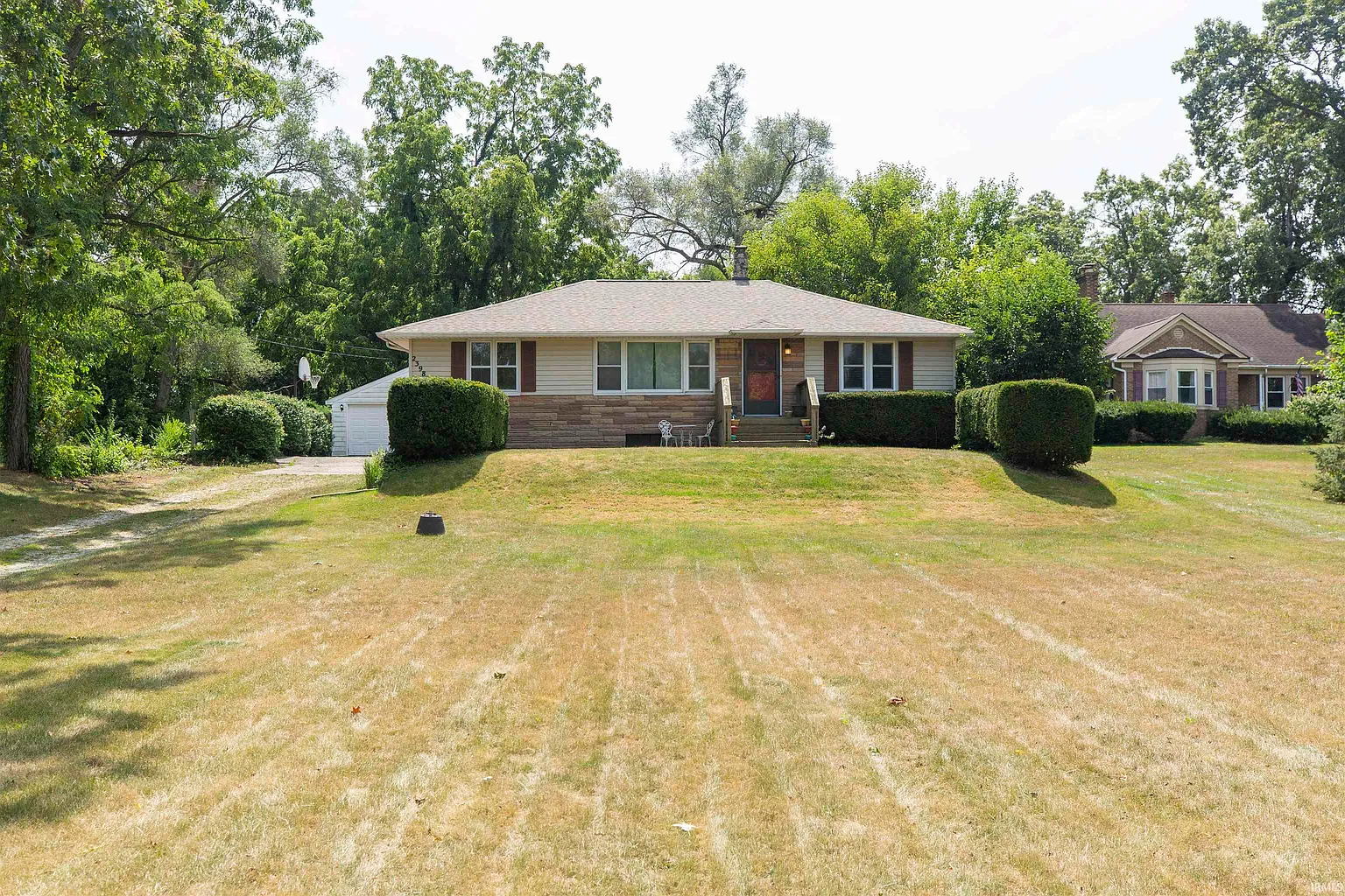 23982 Grant Rd photo 1