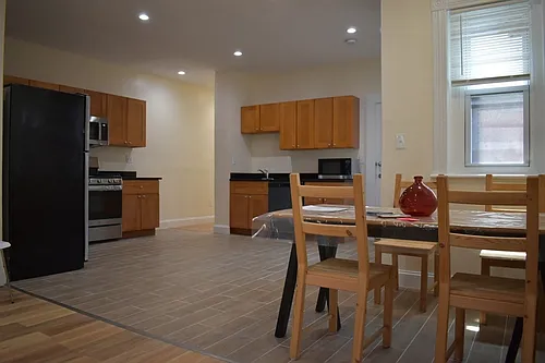 16 Glenville Ave #2 Photo 1
