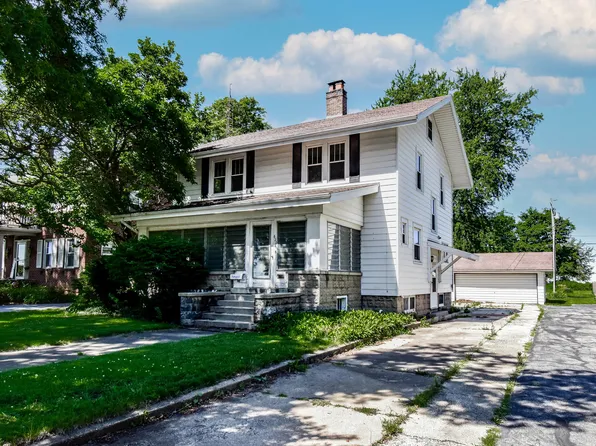 620 Mason St, Chenoa, IL 61726