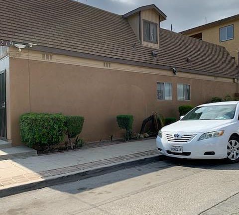 3rd image of 1219-1221 Umatilla Ave