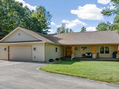 533 Fisher Rd, Traverse City, MI, 49685