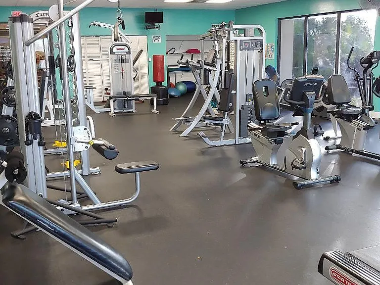 105 Lake Emerald Dr #406 — Photo 32