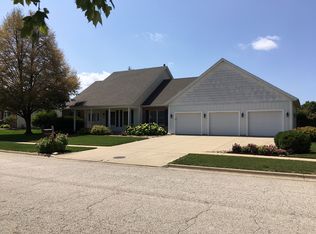 1311 Crown Ct, Bloomington, IL 61704
