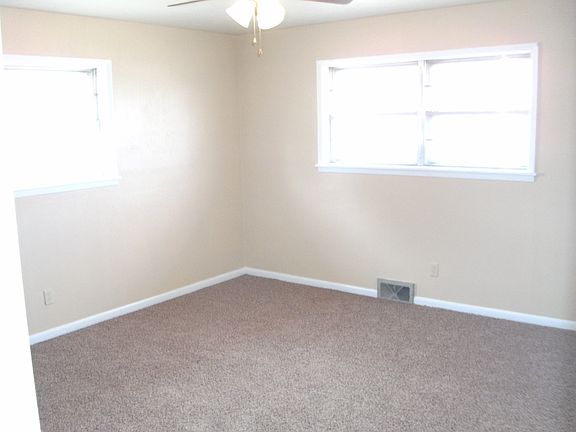5th image of 2300 Thornton St