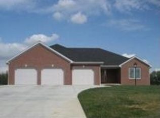 8900 Barter Rd, Mount Vernon, IN 47620