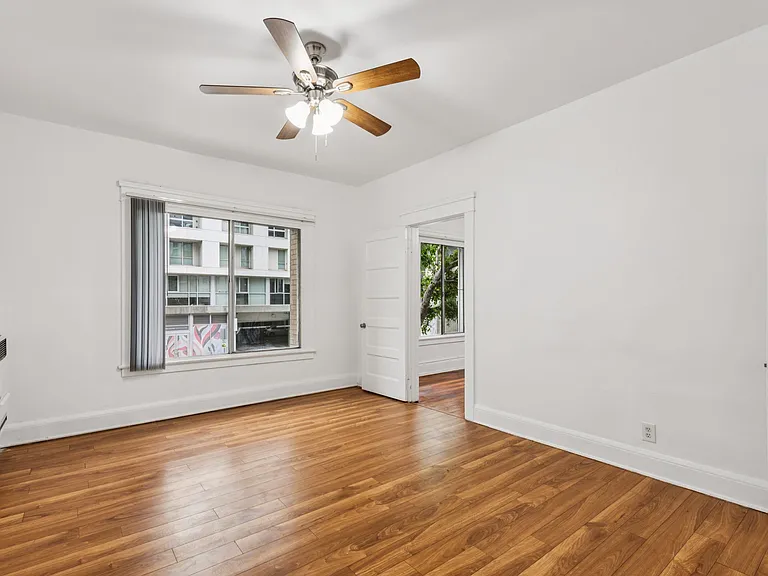 1220 S. Olive St. — Photo 19