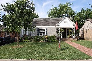 1st image of 7118 La Vista Dr