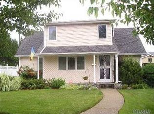 705 Soma Ave, Bellmore, NY 11710