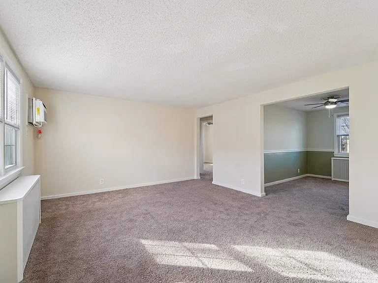 Riverview Gardens — Photo 13