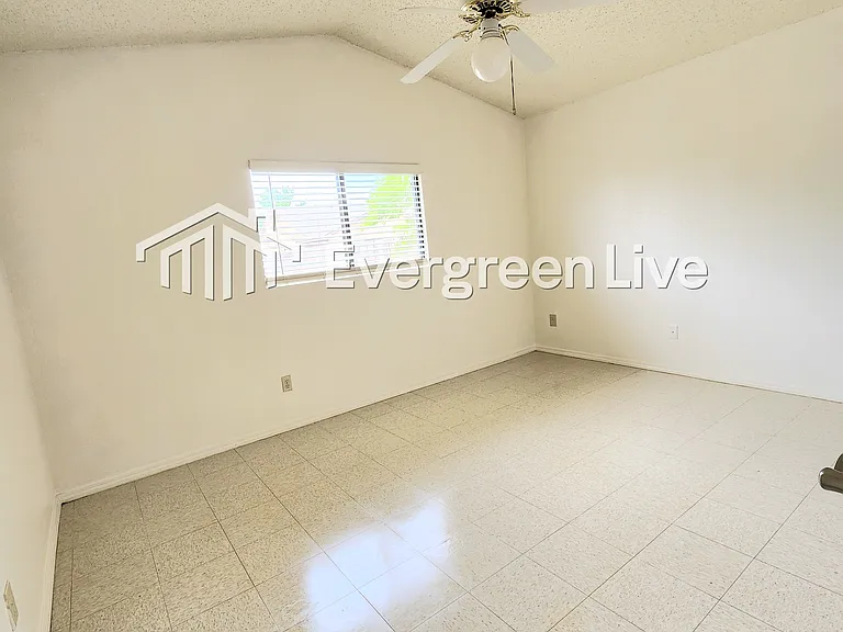 2303 Sandia Ct — Photo 12