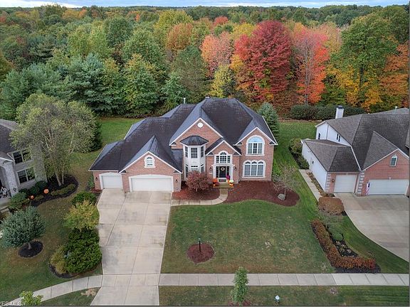 2nd image of 12397 Steeplechase Ln