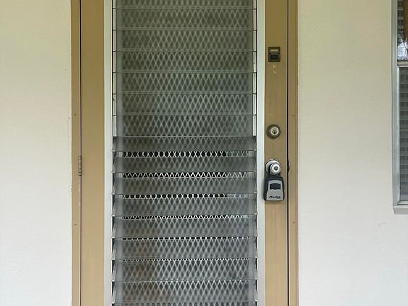 5th image of 155 Bedford #F