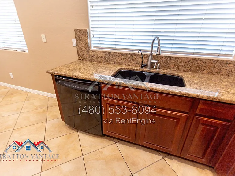 5029 W Yearling Rd — Photo 15