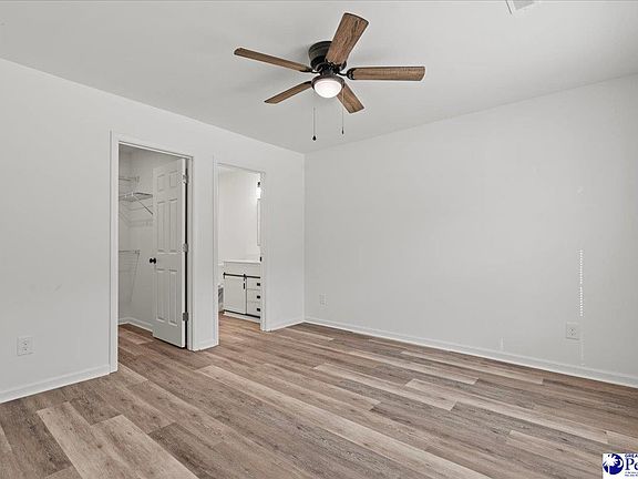 3rd image of 1217 E Macree Ter